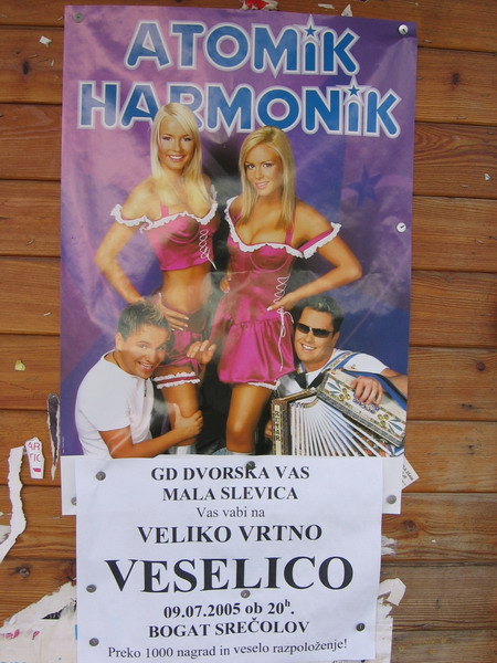 Atomik Harmonik Dvorska Vas 09.07.2005 001 resize 2