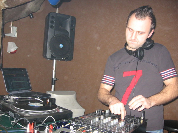 dee jayTIME  007 resize
